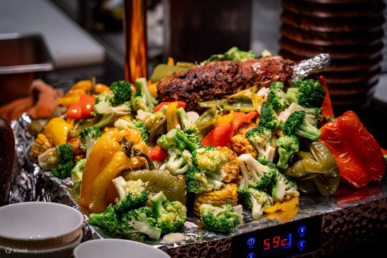 Khuyến mãi đồ ăn Buffet tối